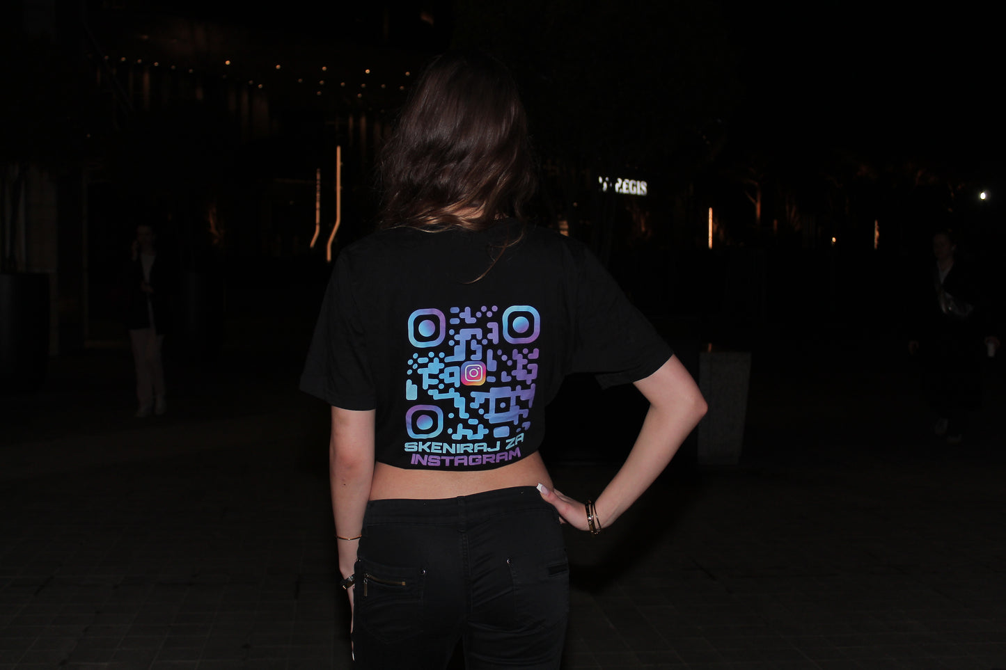 💙PLAVO - ROZE💜/QR KOD OVERSIZE CRNA MAJICA UNISEX