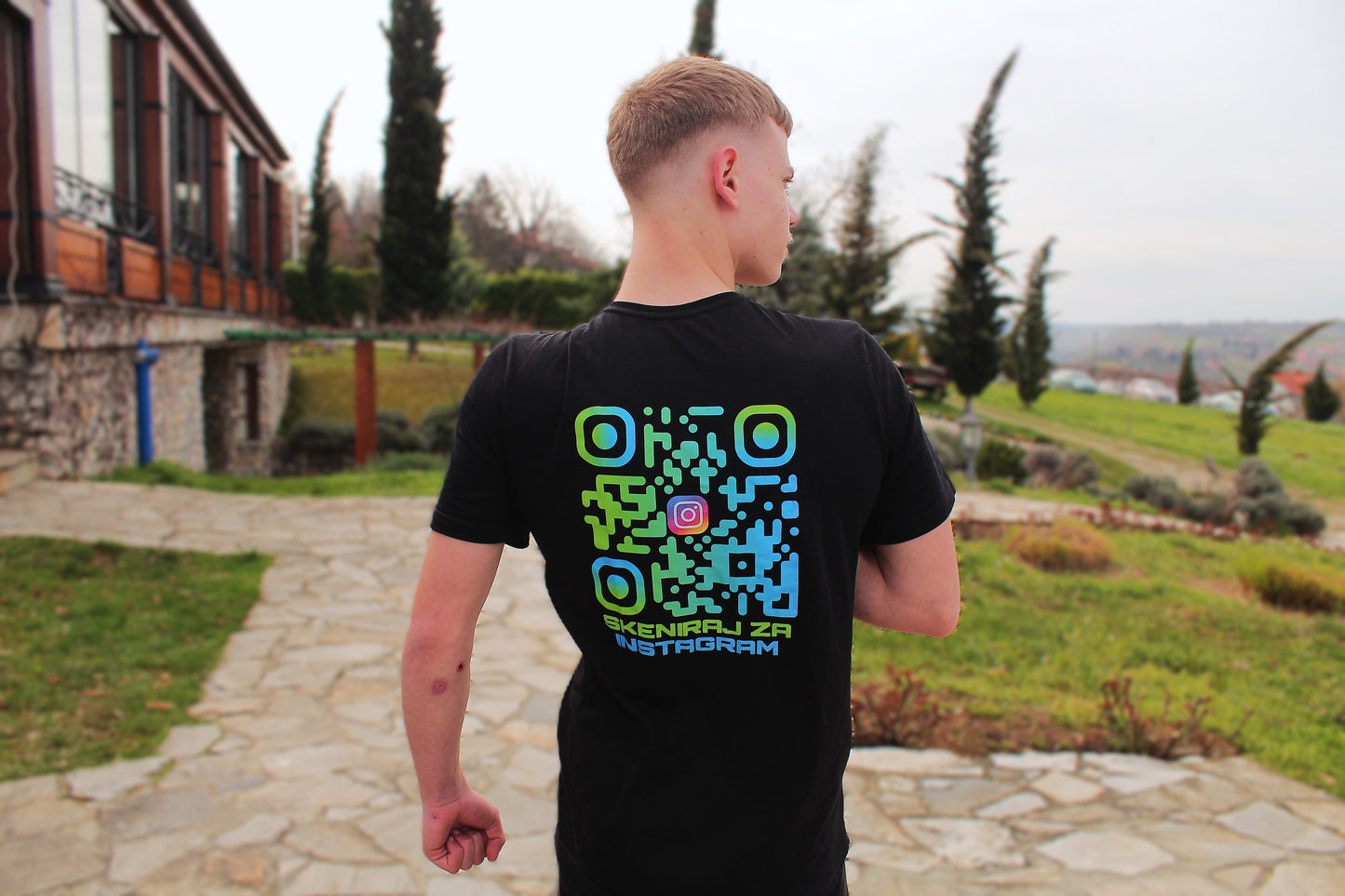 💙PLAVO - ZELENI💚/QR KOD OVERSIZE CRNA MAJICA UNISEX