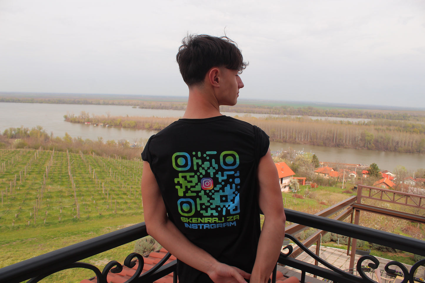 💙PLAVO - ZELENI💚/QR KOD OVERSIZE CRNA MAJICA UNISEX