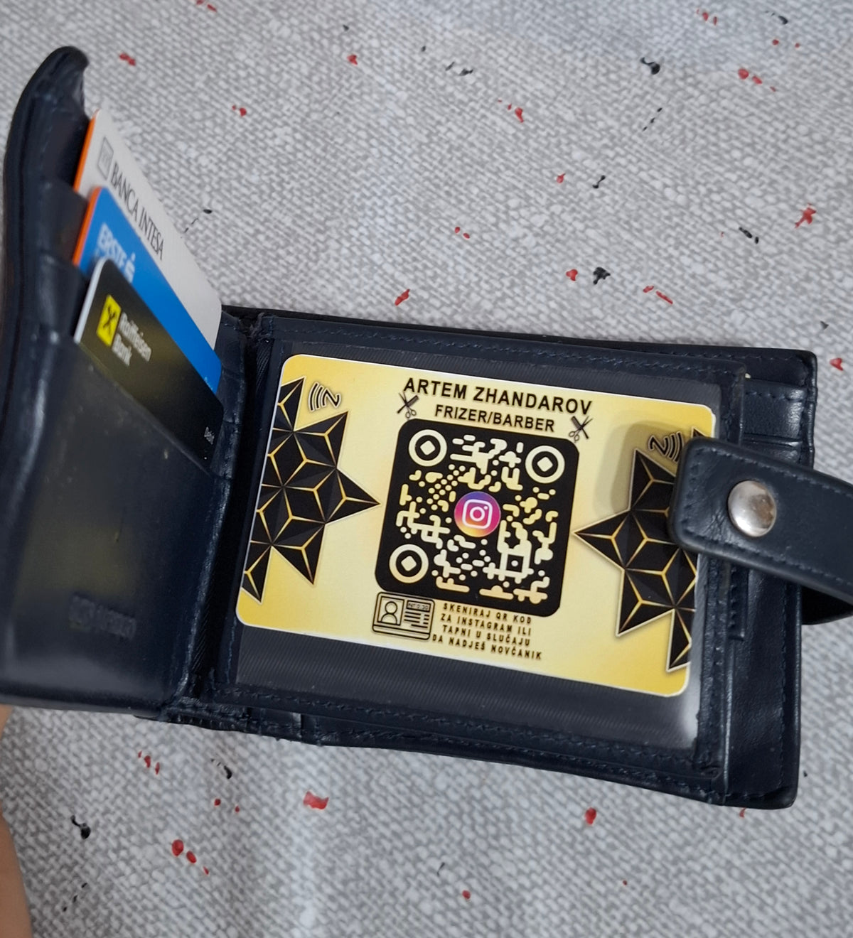 2 U 1 ZLATNA QR KARTICA - ČUVAR NOVČANIKA I VIZIT KARTICA